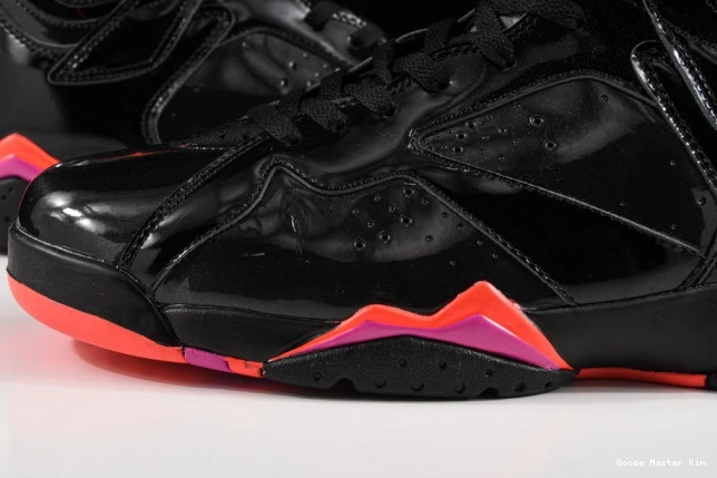 313358-006 Air 7 Black Retro Jordan Patent 0614